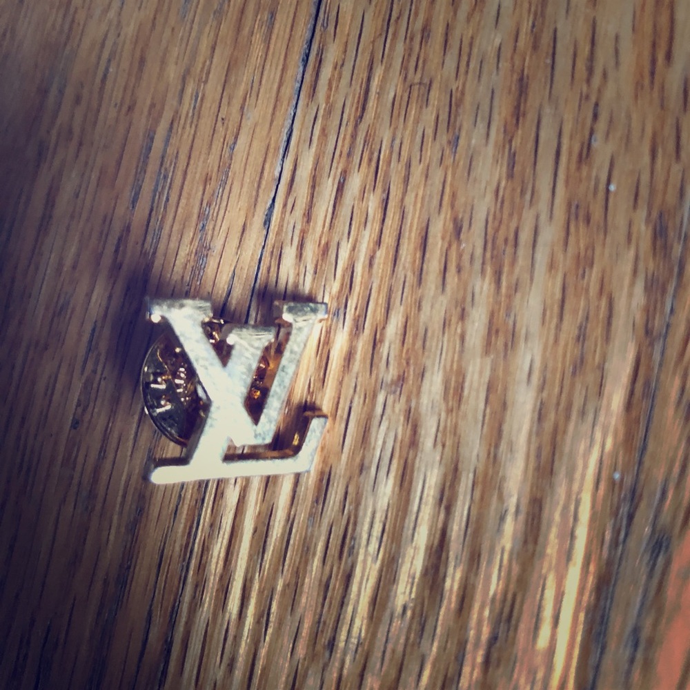 Louis Vuitton pin